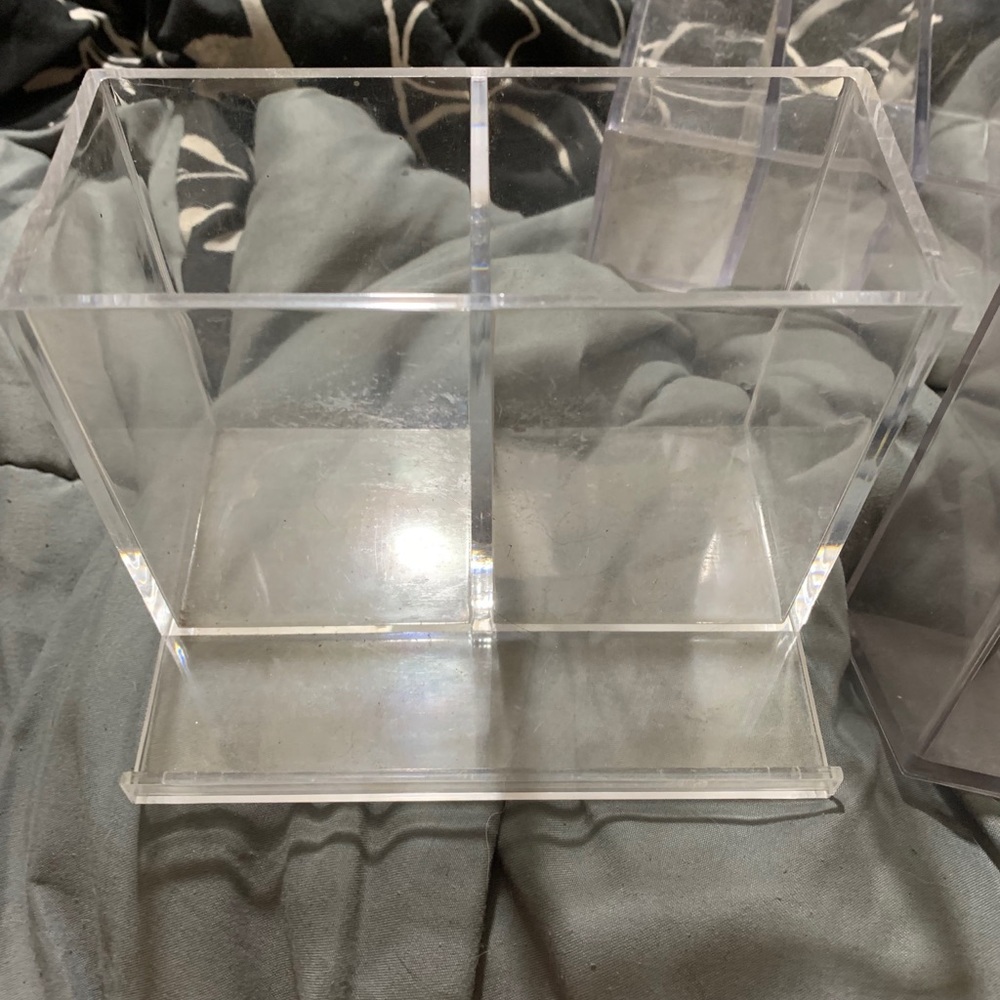 Makeup brush holders - Picture 3 of 3